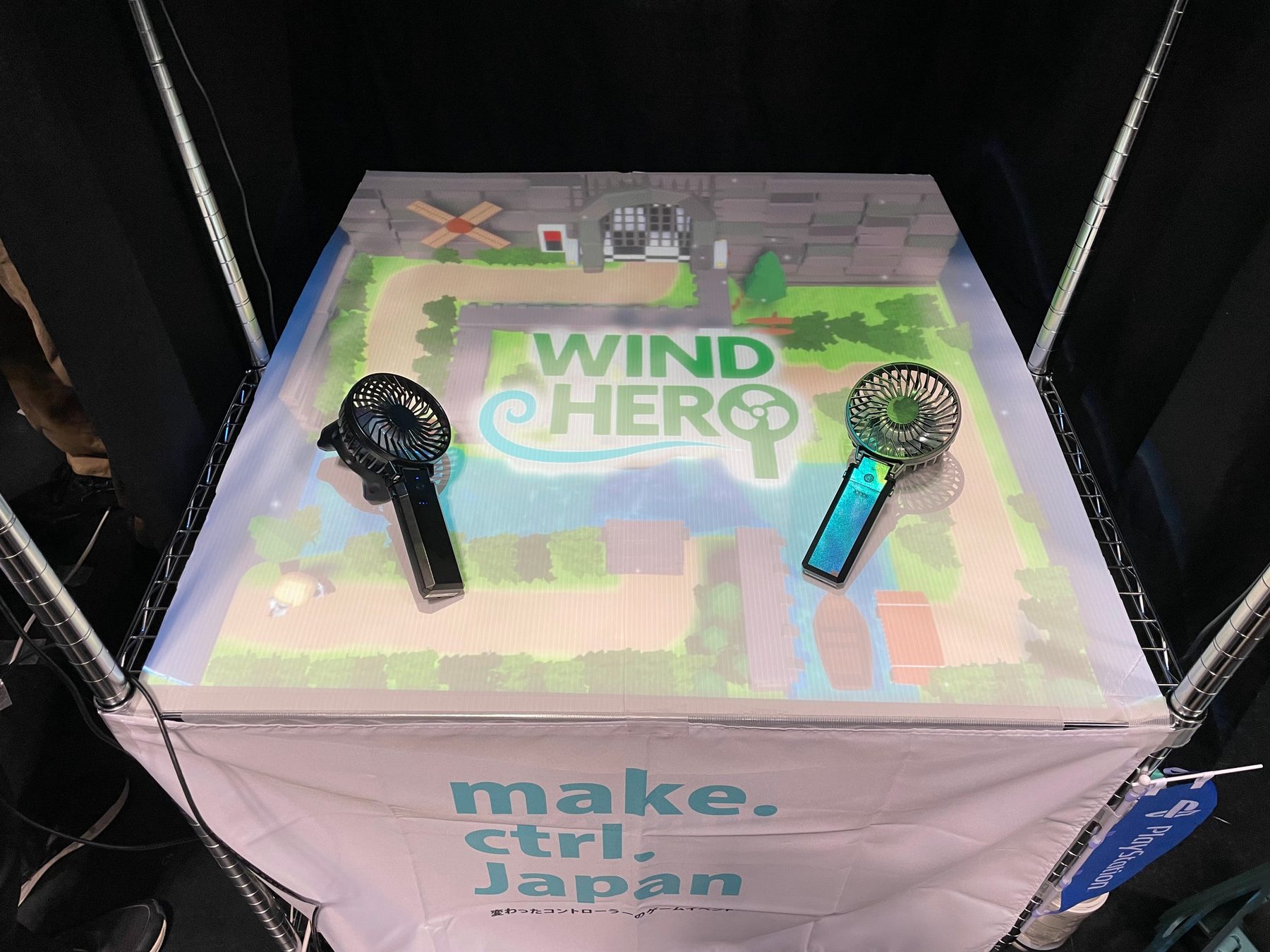 BitSummit X-RoadsでのWIND HERO体験風景